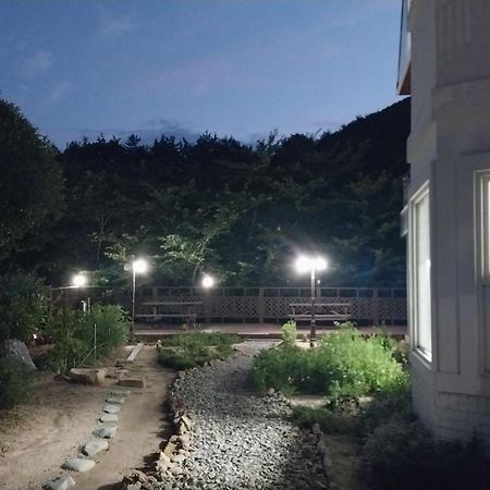 Hotel White House Namhae Exterior foto